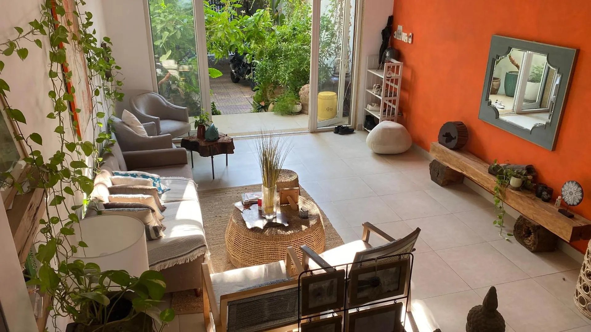 Notre Maison 5 - 63A Nguyen Cu, Thao Dien Ho Chi Minh City Vietnam